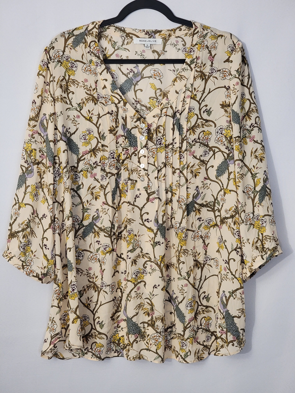 Rose & Olive Peacock Floral V-Neck Blouse Size 1X